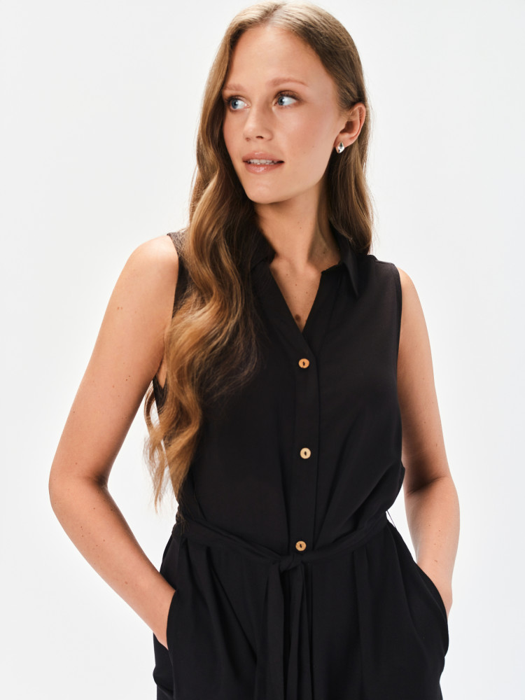 Czarna szmizjerka z tkaninowym paskiem 