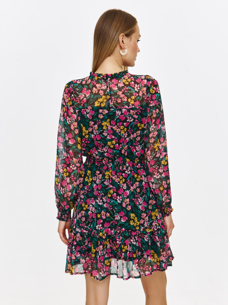 Stylowa sukienka w kwiatowy wzór