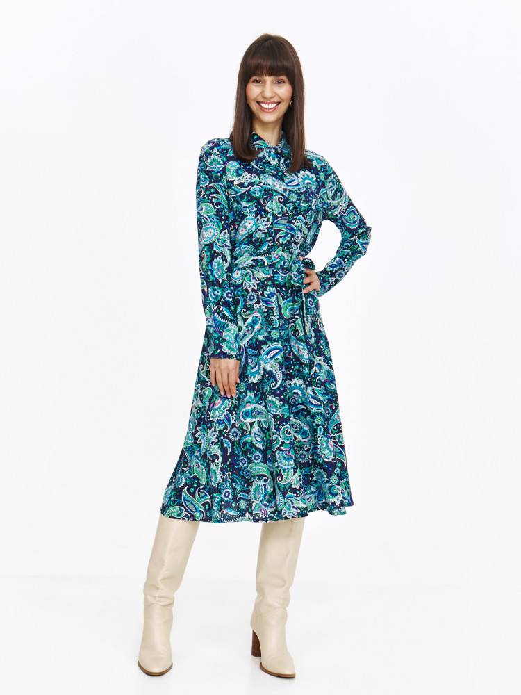 Niebieska sukienka midi z nadrukiem paisley