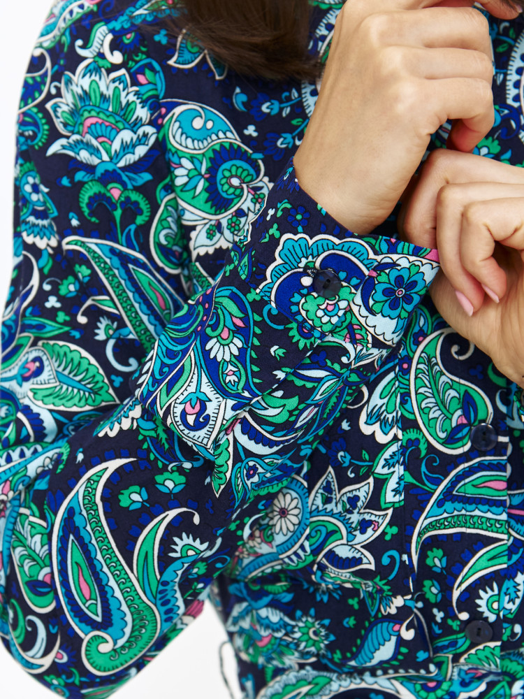 Niebieska sukienka midi z nadrukiem paisley