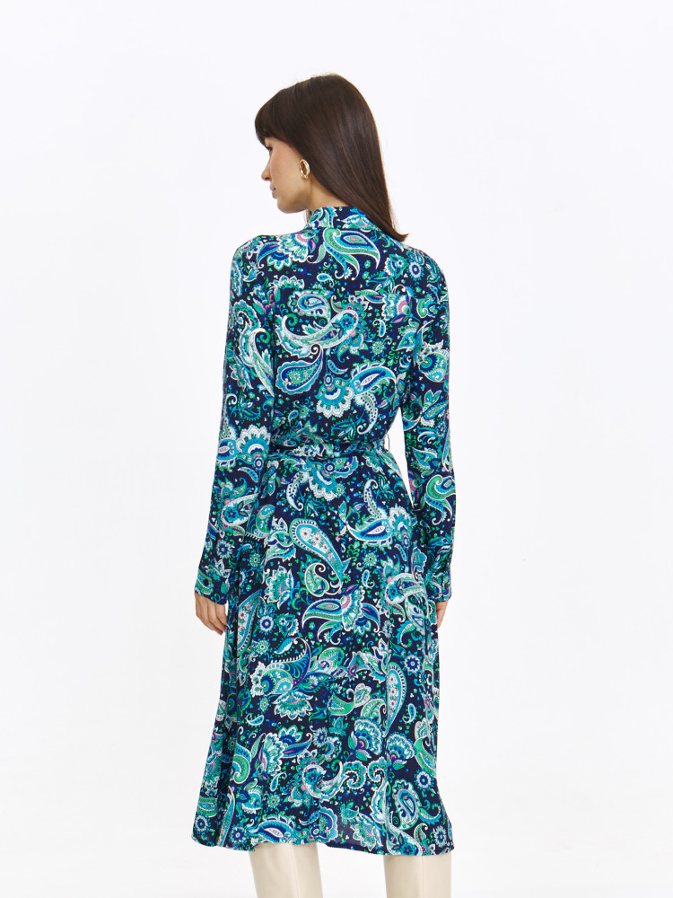 Niebieska sukienka midi z nadrukiem paisley