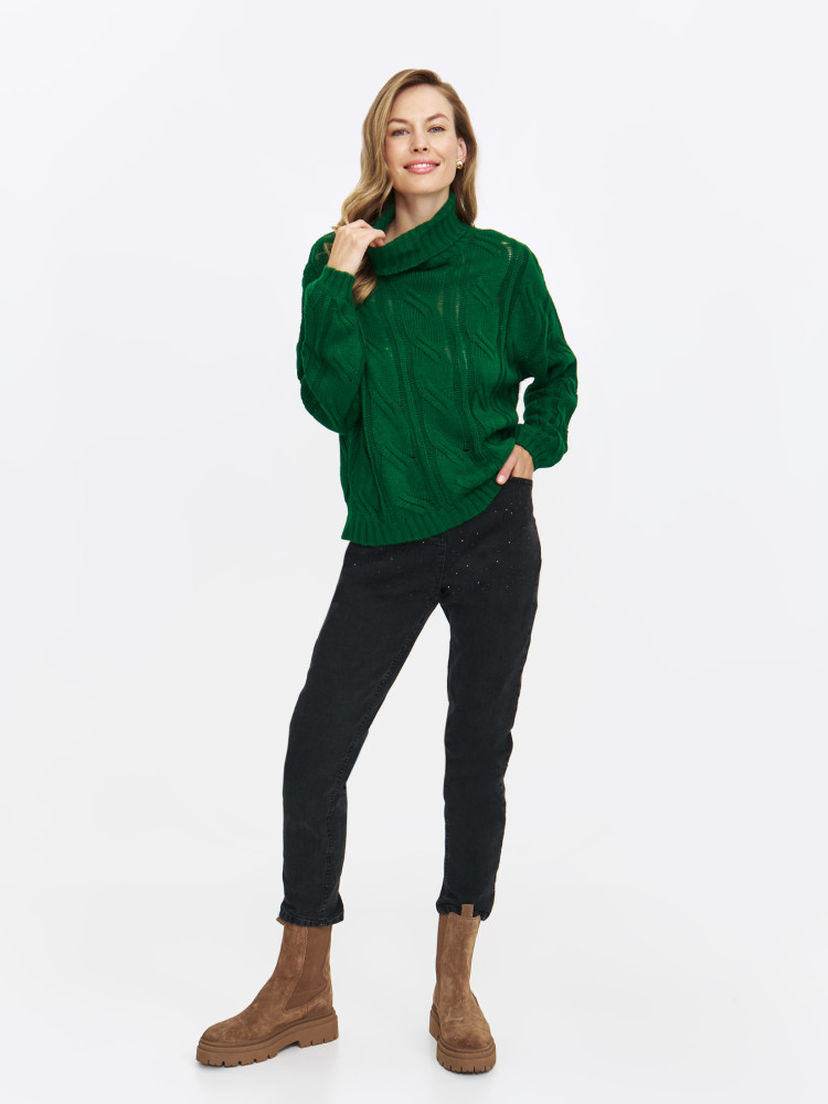 Zielony sweter z modnym splotem Zielony sweter z modnym splotem