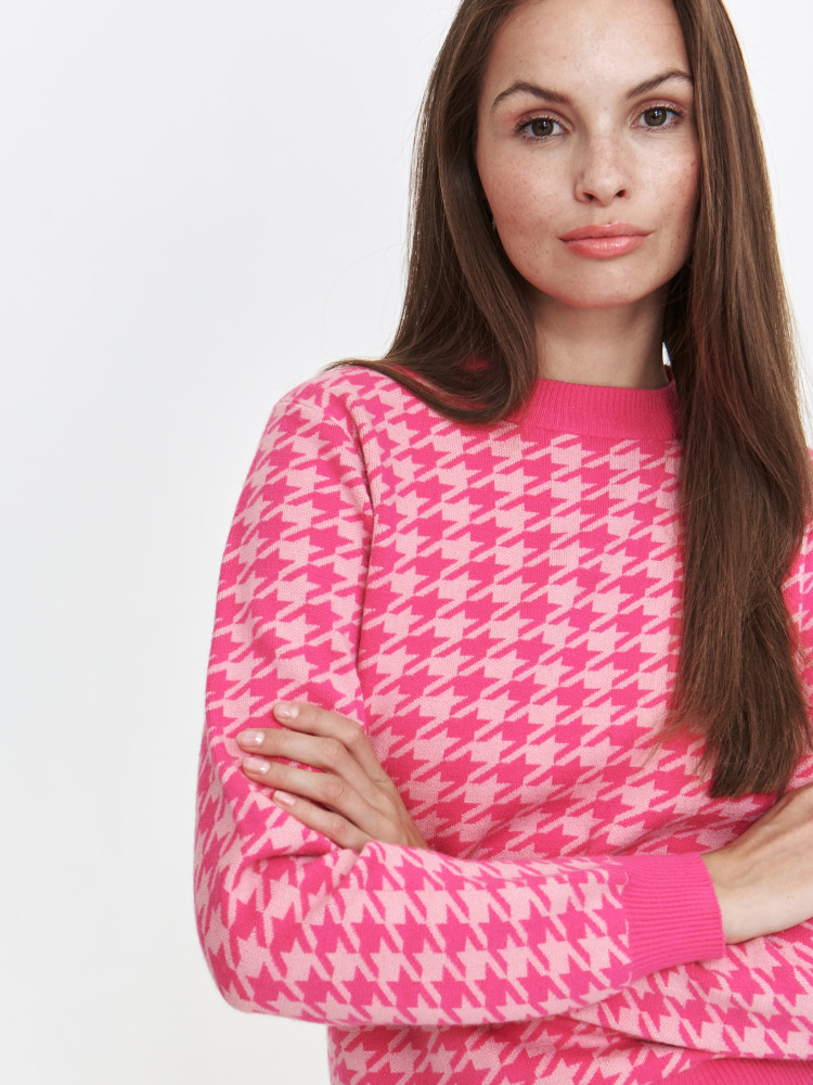Różowy sweter w pepitkę Różowy sweter w pepitkę