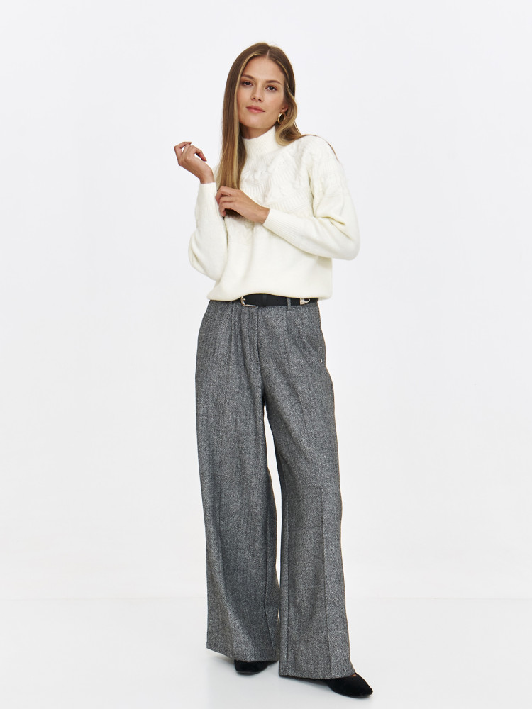 Kremowy golf z grubej dzianiny