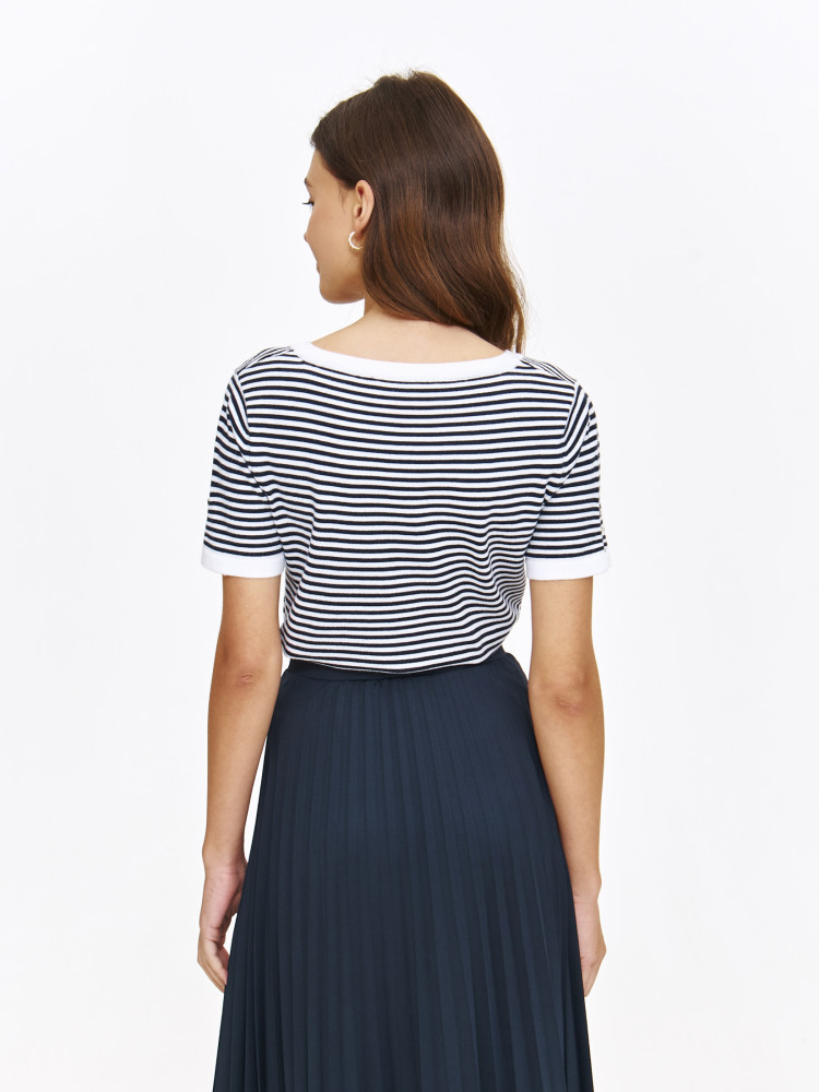 Sweter w biało-czarne paski krótki rękaw