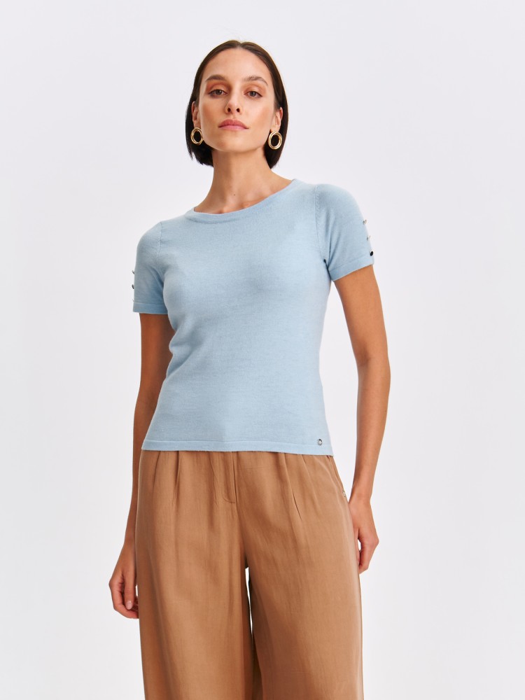 Cienki błękitny sweter damski z krótkim rękawem