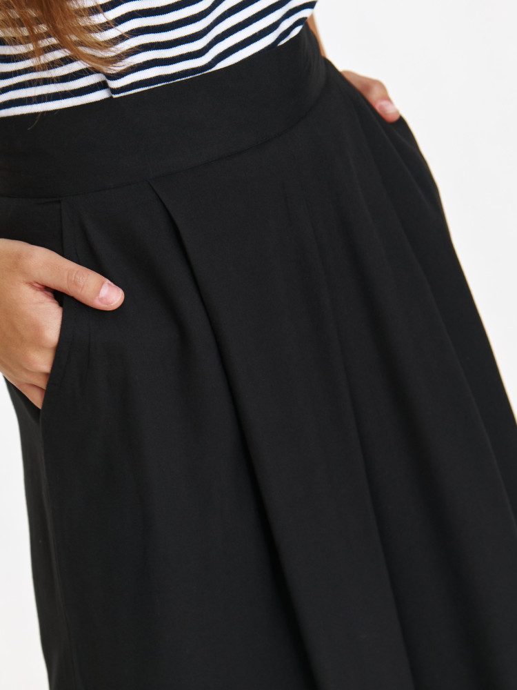 Szerokie spodnie z wiskozą  Szerokie spodnie z wiskozą