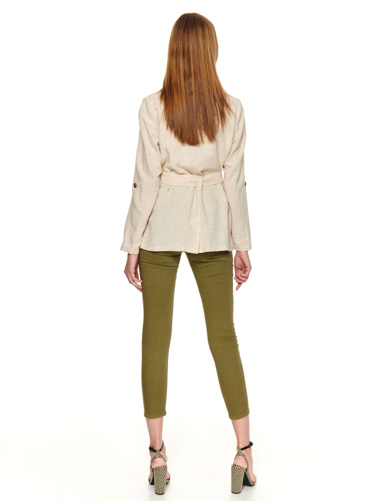 Efektowny żakiet w stylu safari z paskiem