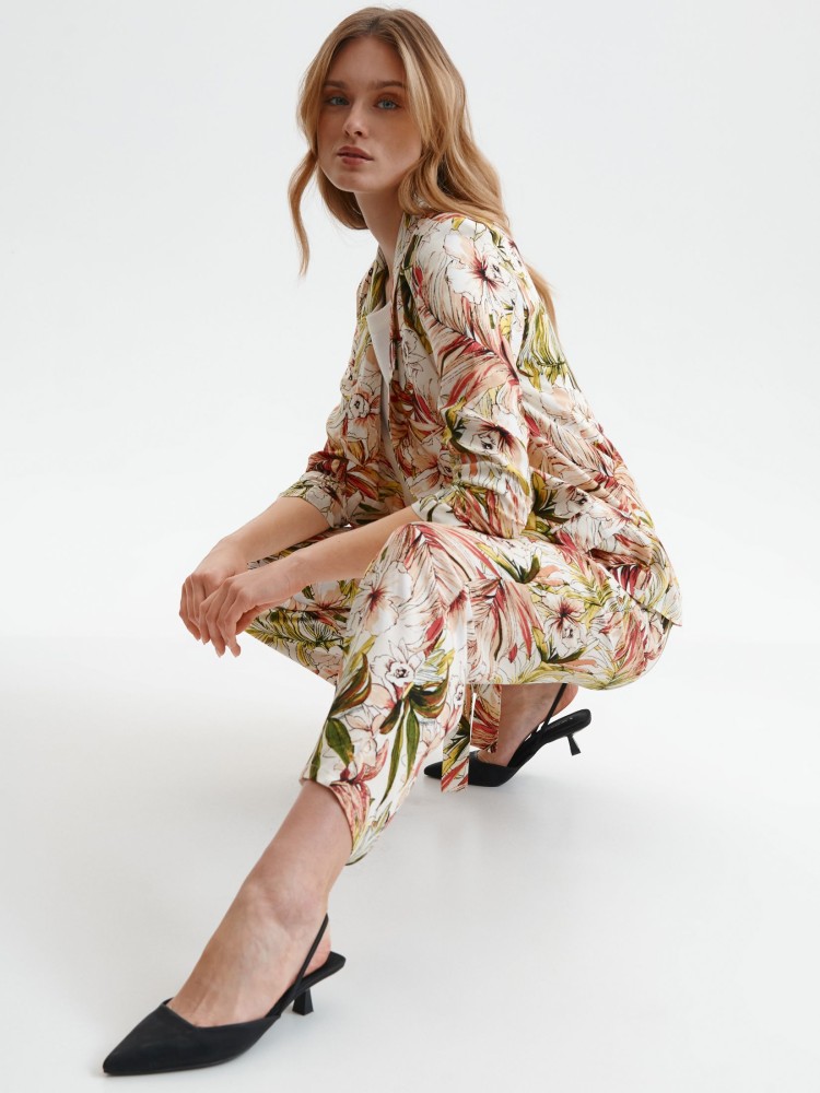 Elegancki żakiet damski z rękawem 3/4, z nadrukiem w kwiaty