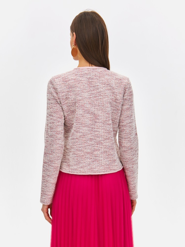 Wygodny żakiet z zapięciem na haftkę Wygodny żakiet z zapięciem na haftkę