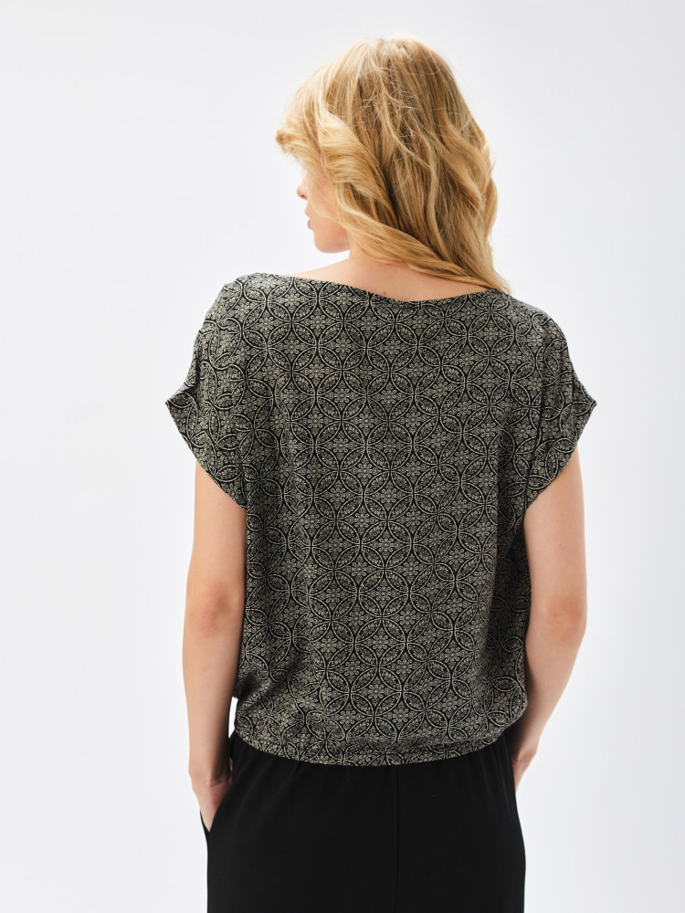 Luźna bluzka z wzorem etno 