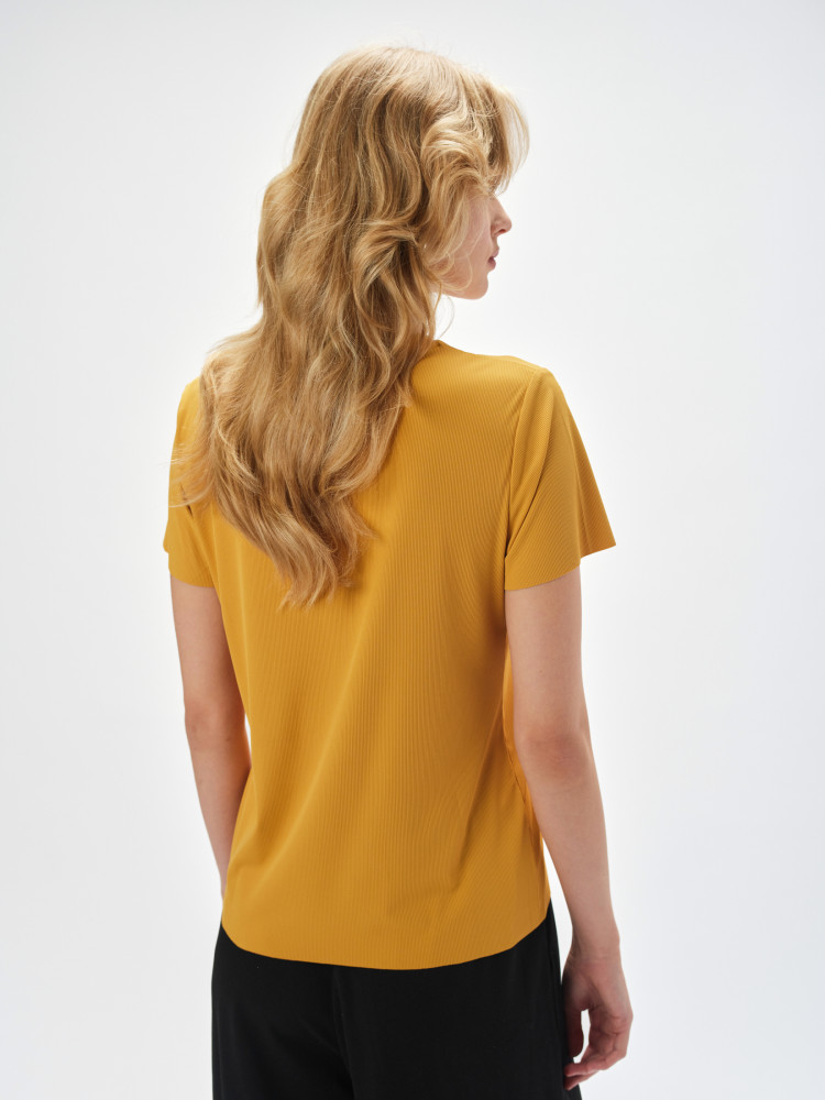 Bluzka w żółtym kolorze 