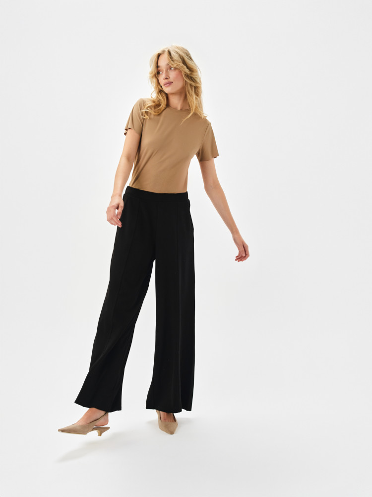 Bluzka basic w kolorze kawowym 