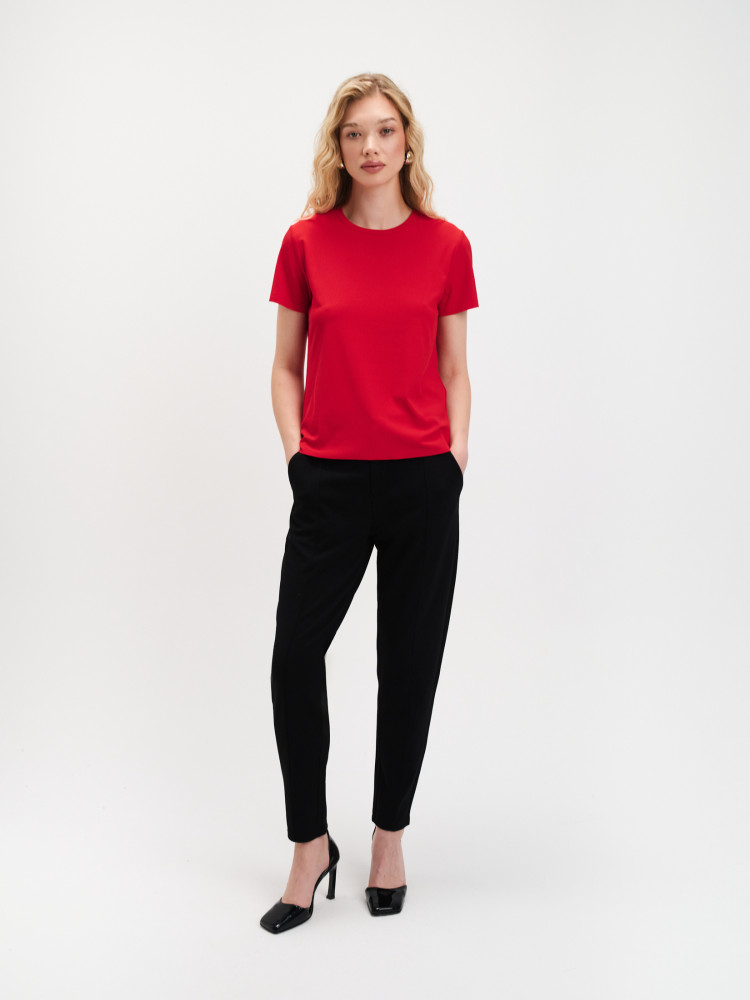 T-shirt w kolorze czerwonym 