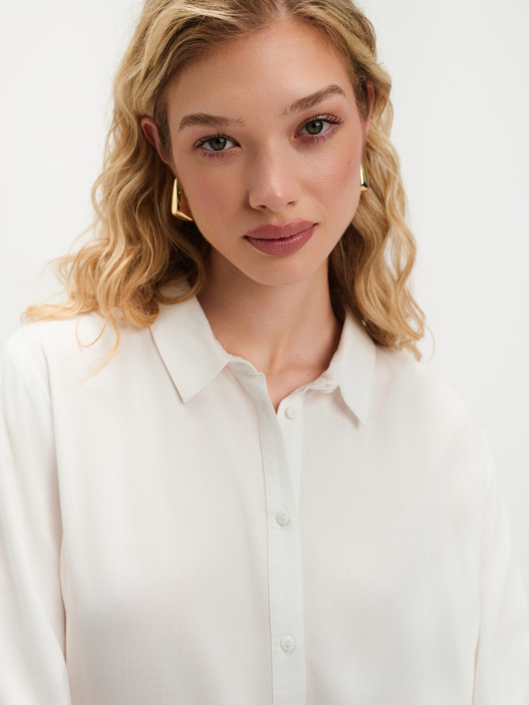 Zwiewna biała koszula 