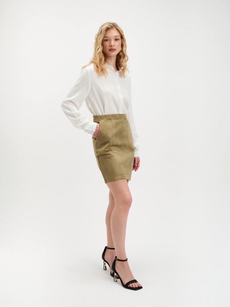 Zwiewna biała koszula 