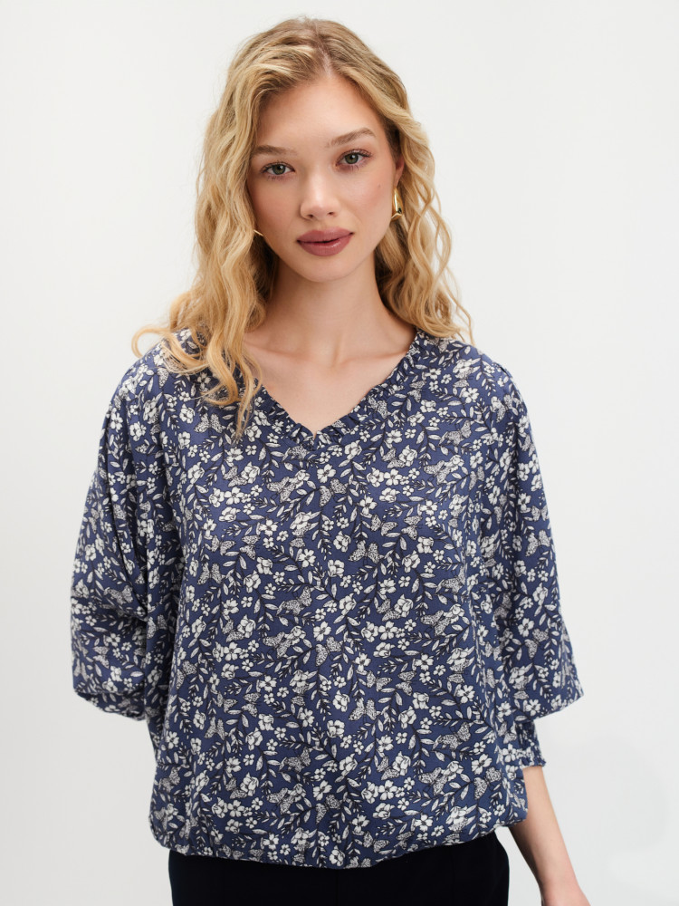 Bluzka z rękawem 3/4 w drobne kwiaty 