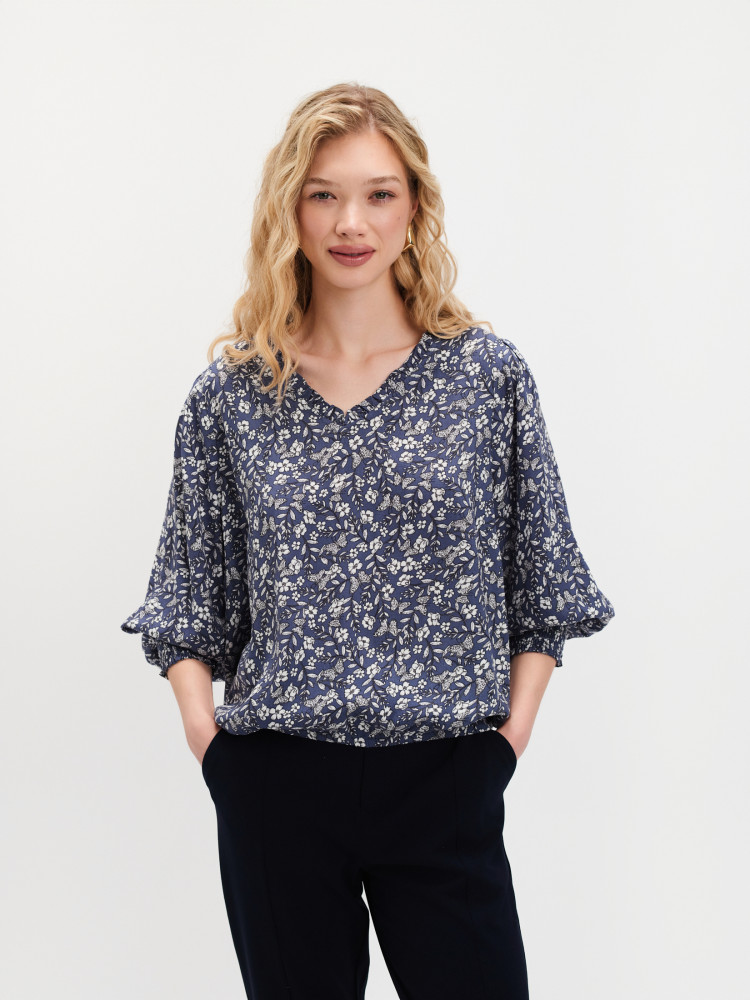 Bluzka z rękawem 3/4 w drobne kwiaty 