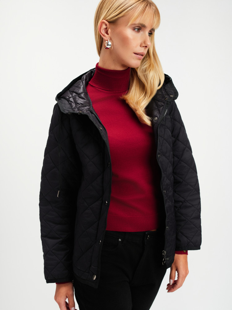 Czarna pikowana kurtka 