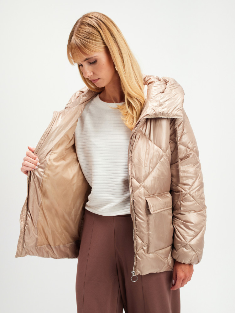Pikowana beżowa kurtka 