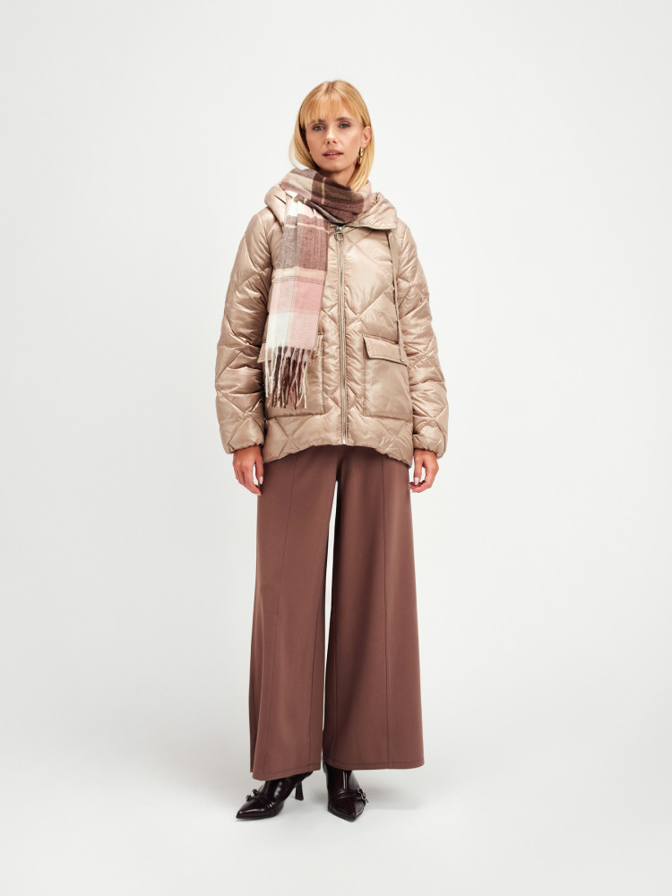 Pikowana beżowa kurtka 