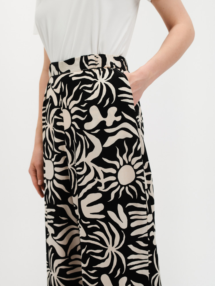 Wzorzyste spodnie tkaninowe 