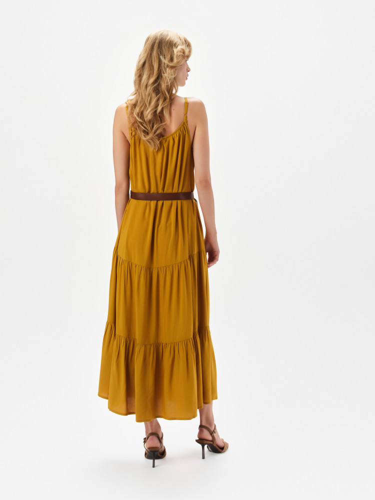 Długa tkaninowa sukienka 