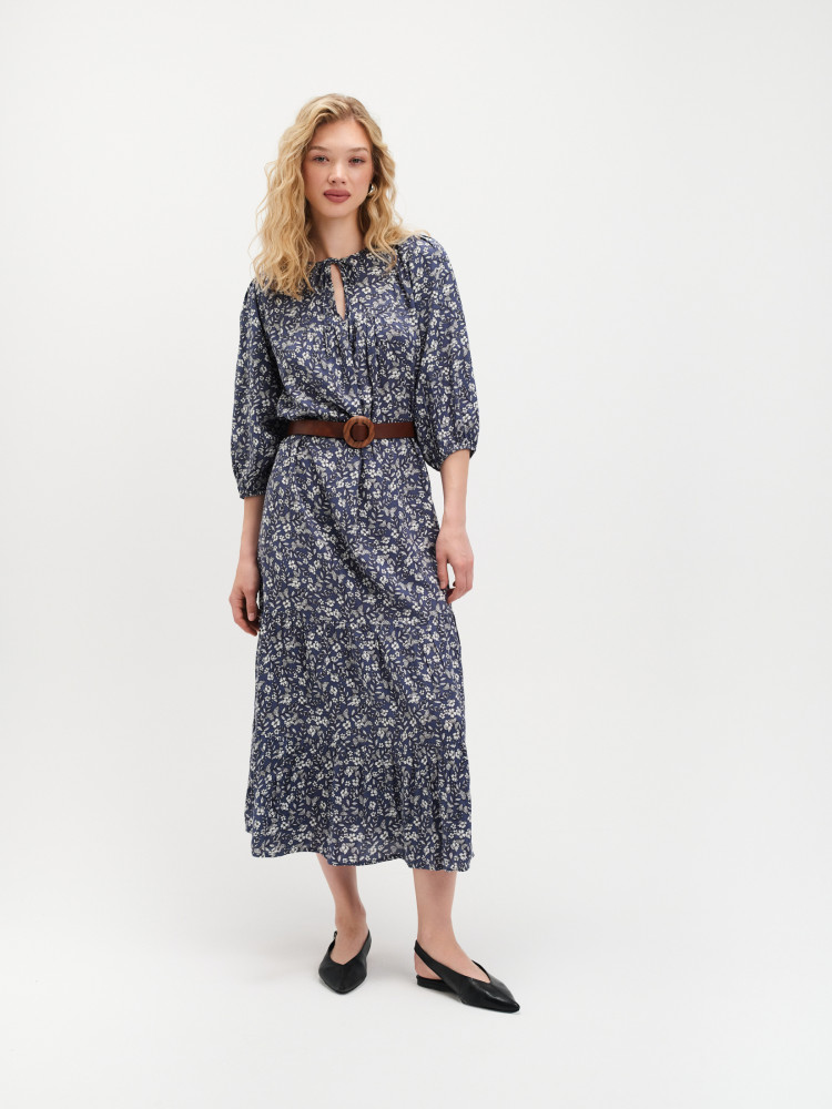 Sukienka maxi w drobne kwiaty 