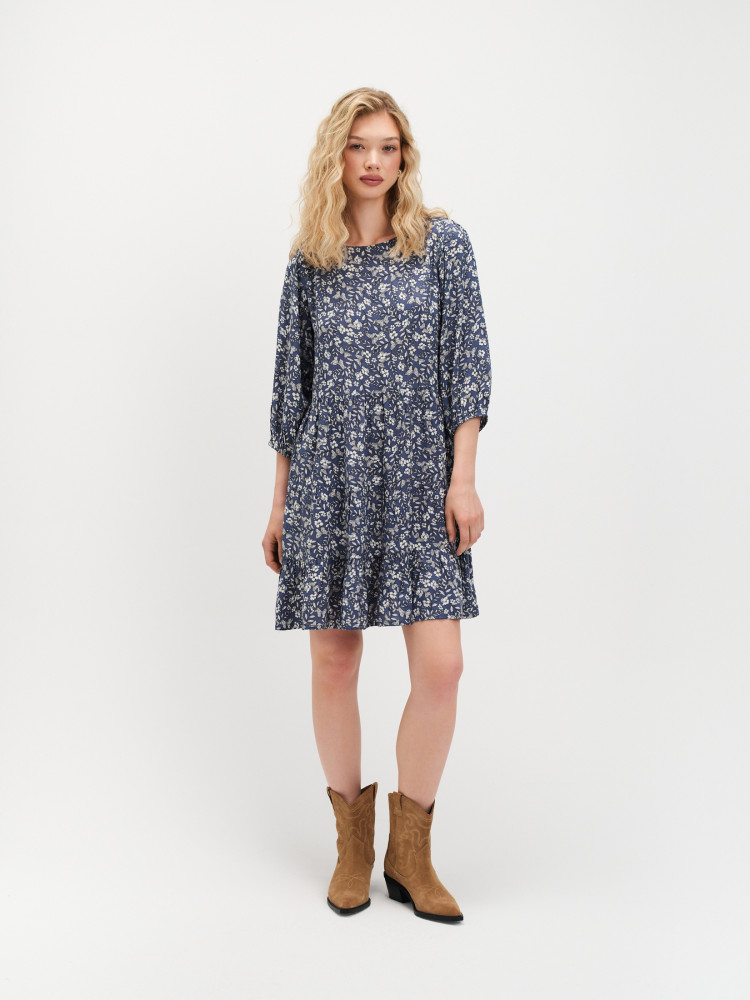 Sukienka mini z wzorem w drobne kwiaty 