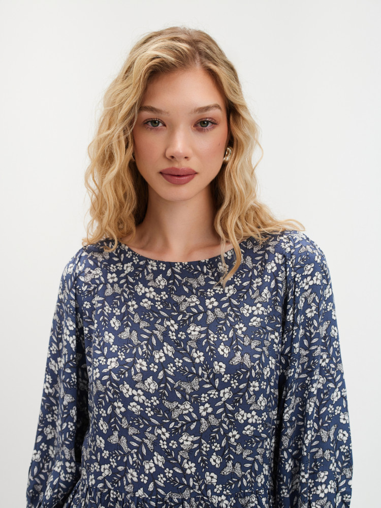 Sukienka mini z wzorem w drobne kwiaty 