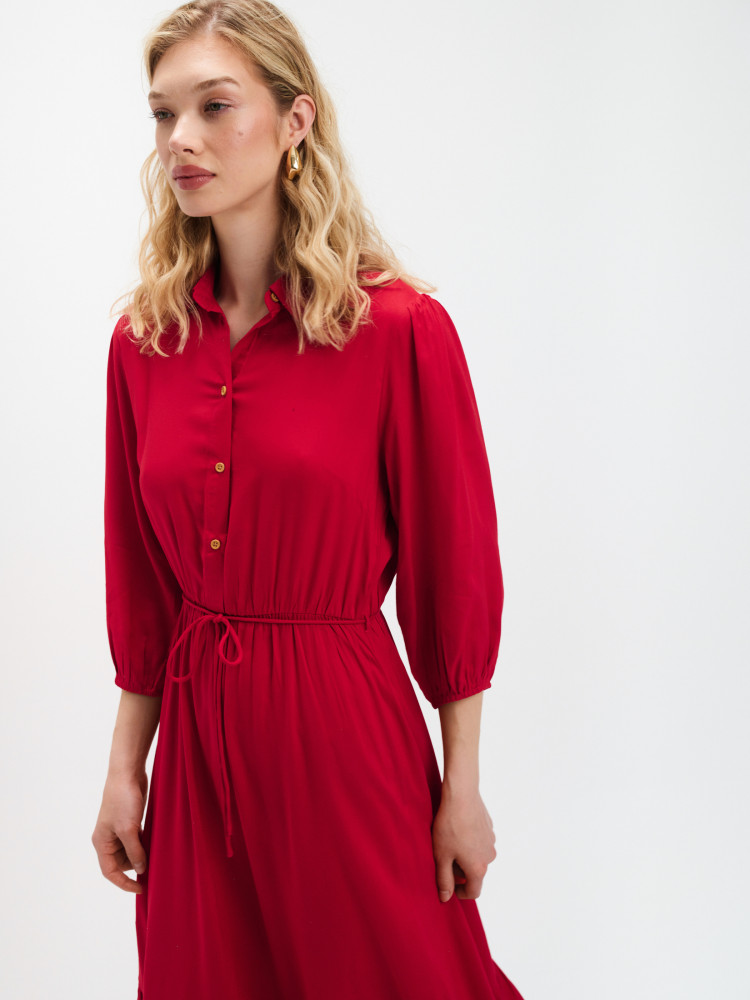 Czerwona sukienka midi 