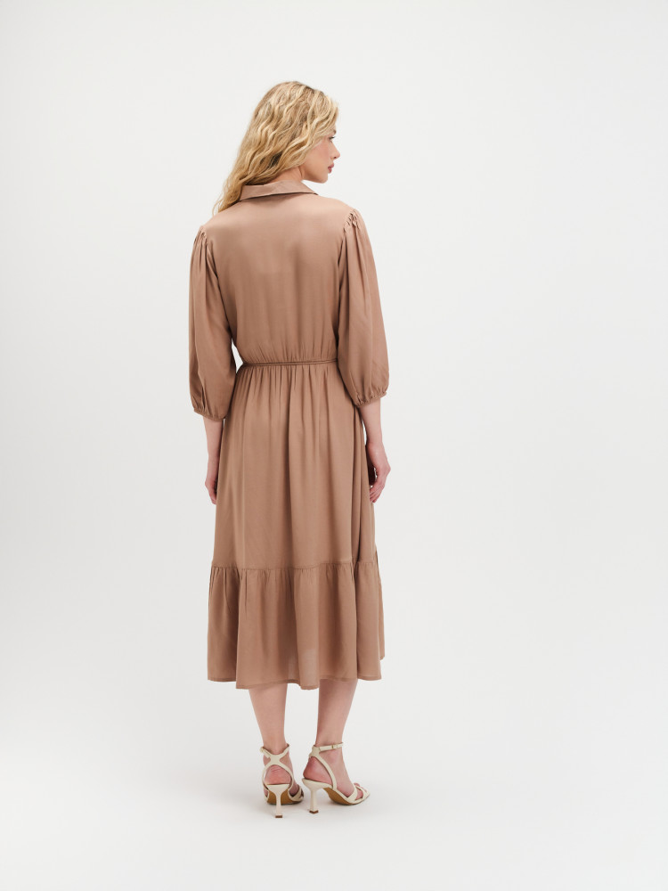 Beżowa sukienka midi 