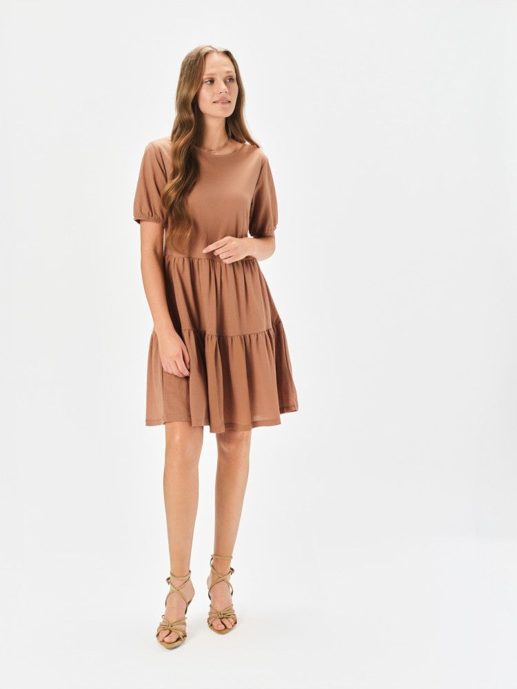 Zwiewna mini sukienka 