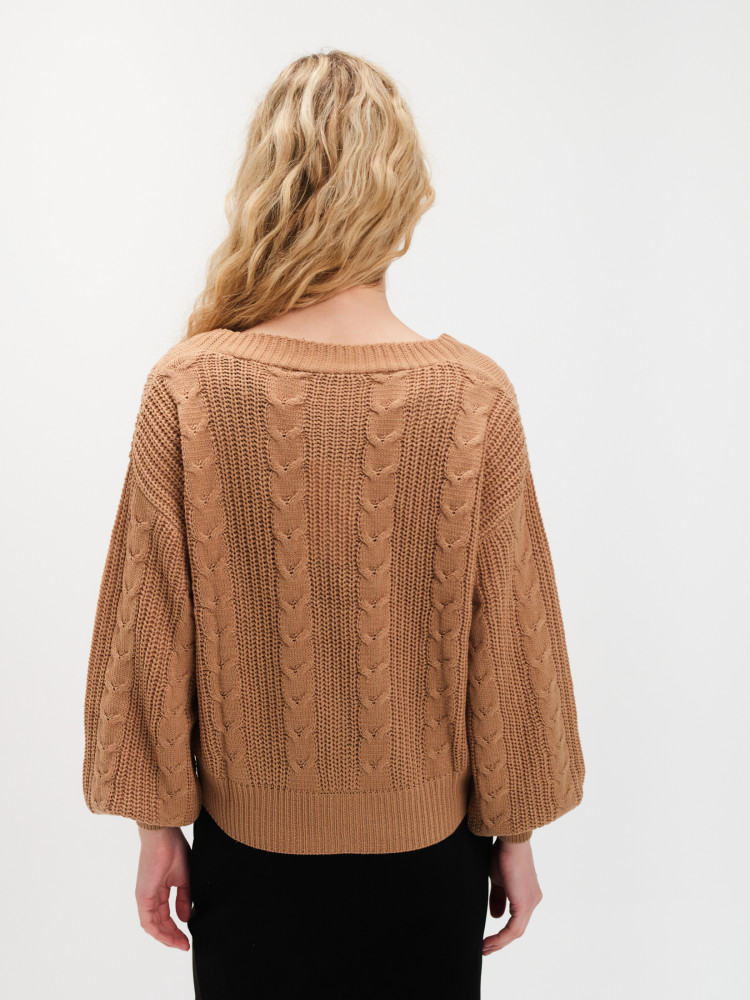 Brązowy kardigan z ozdobnym splotem 