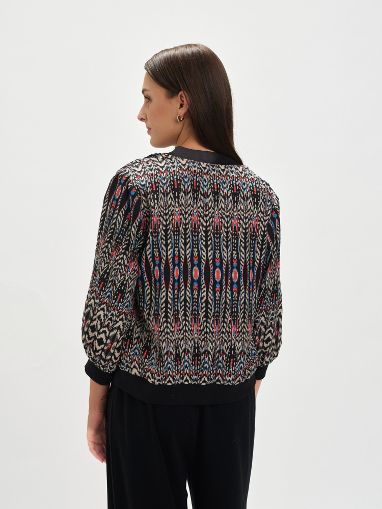 Żakiet o kroju bomber 