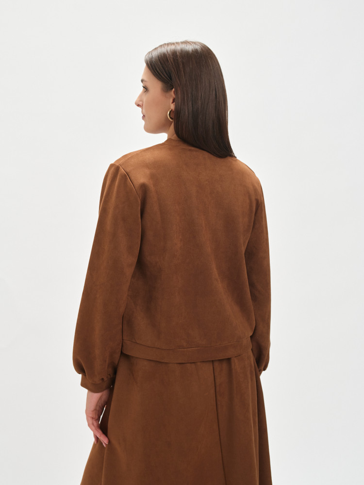 Ciemnobeżowy żakiet w stylu bomber 