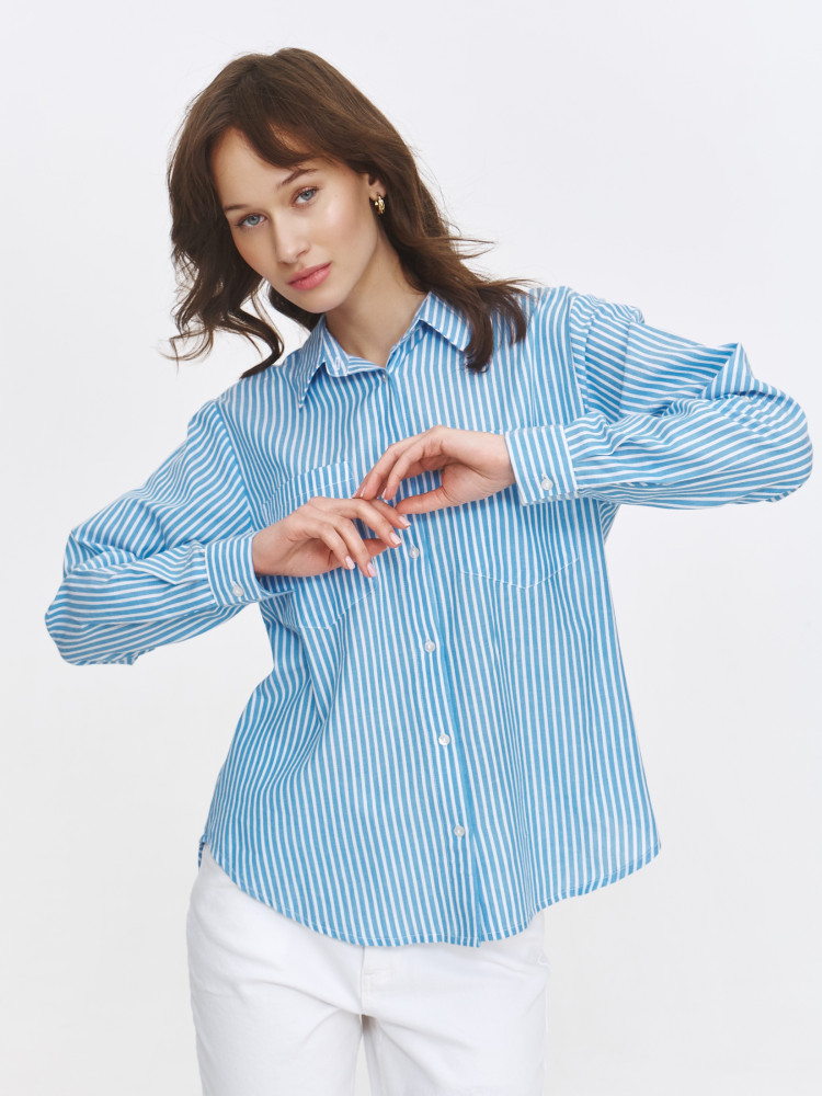 Koszula w niebieskie paski w stylu casual 