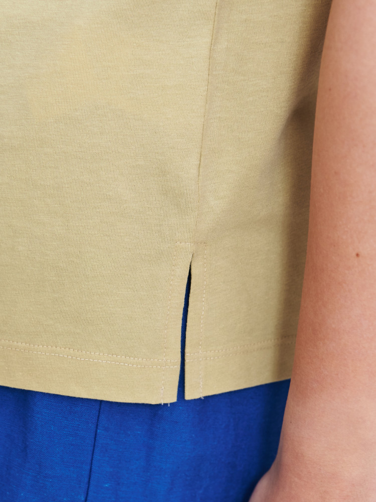 Luźny zielony t-shirt z nadrukiem 