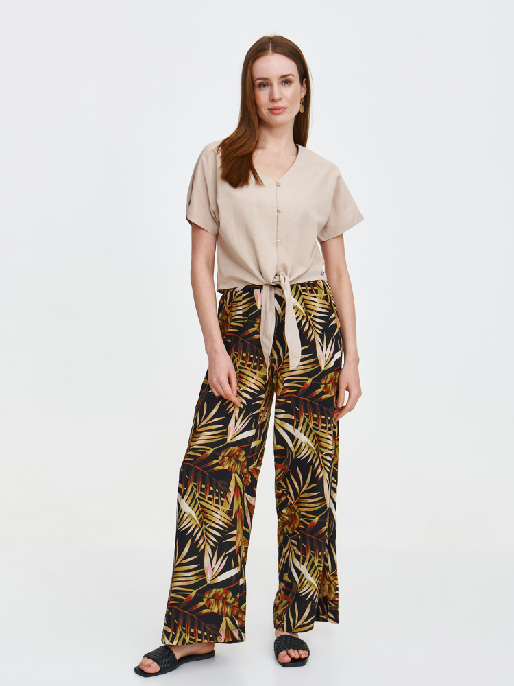 Beżowa bluzka z krótkim rękawem z domieszką lnu 