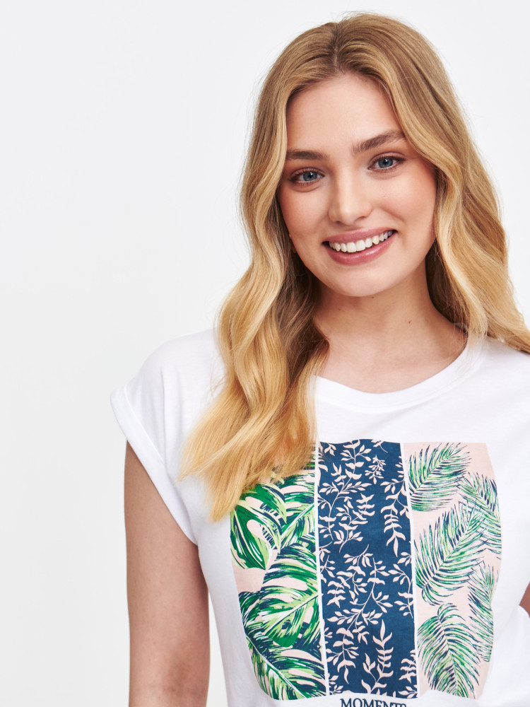 T-shirt z ciekawym nadrukiem 