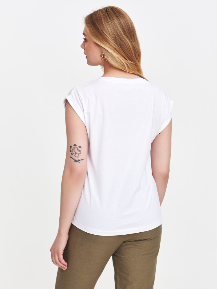 T-shirt z ciekawym nadrukiem 