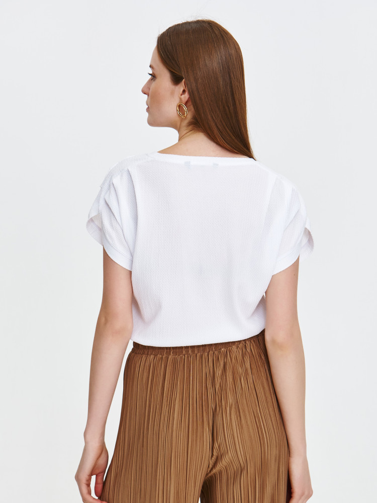 Biała bluzka z marszczeniem na rękawach 