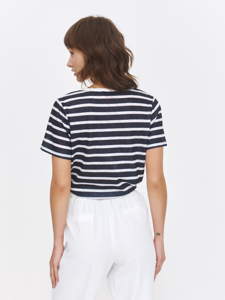 Czarna bluzka w paski z dekoltem w V