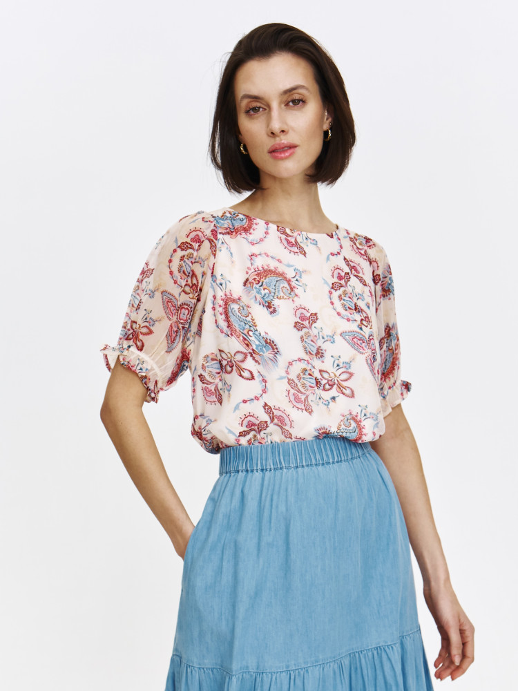 Bluzka we wzory w kolorze pastelowego różu 