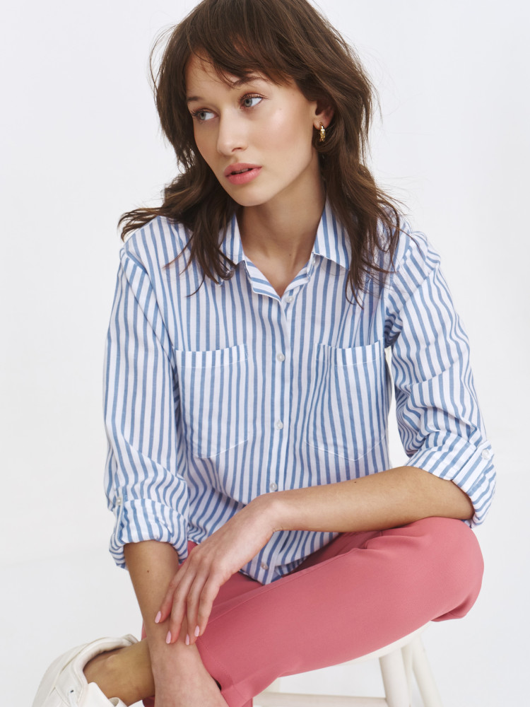 Koszula w paski o prostym fasonie  Koszula w paski o prostym fasonie