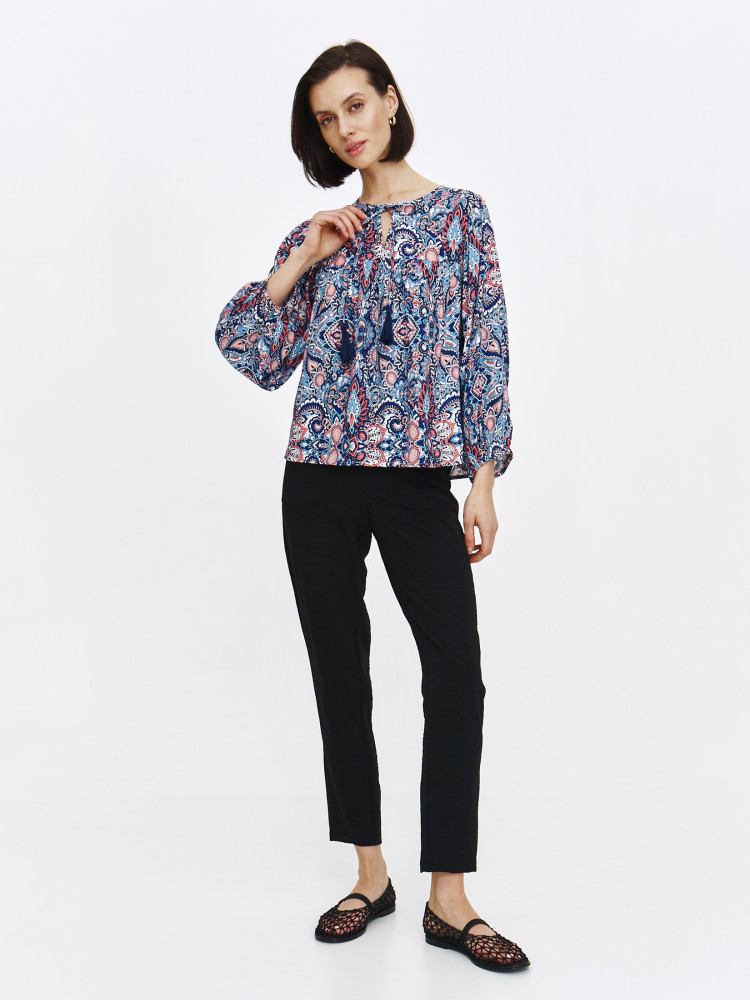 Bluzka o luźnym kroju w orientalne wzory 