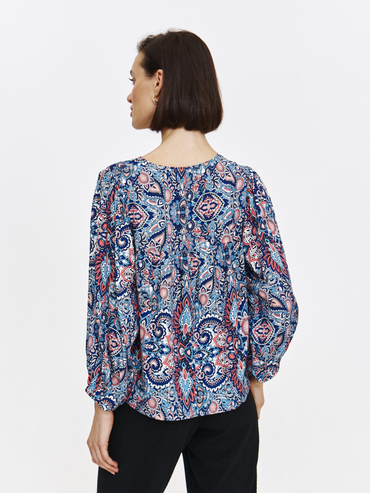 Bluzka o luźnym kroju w orientalne wzory 