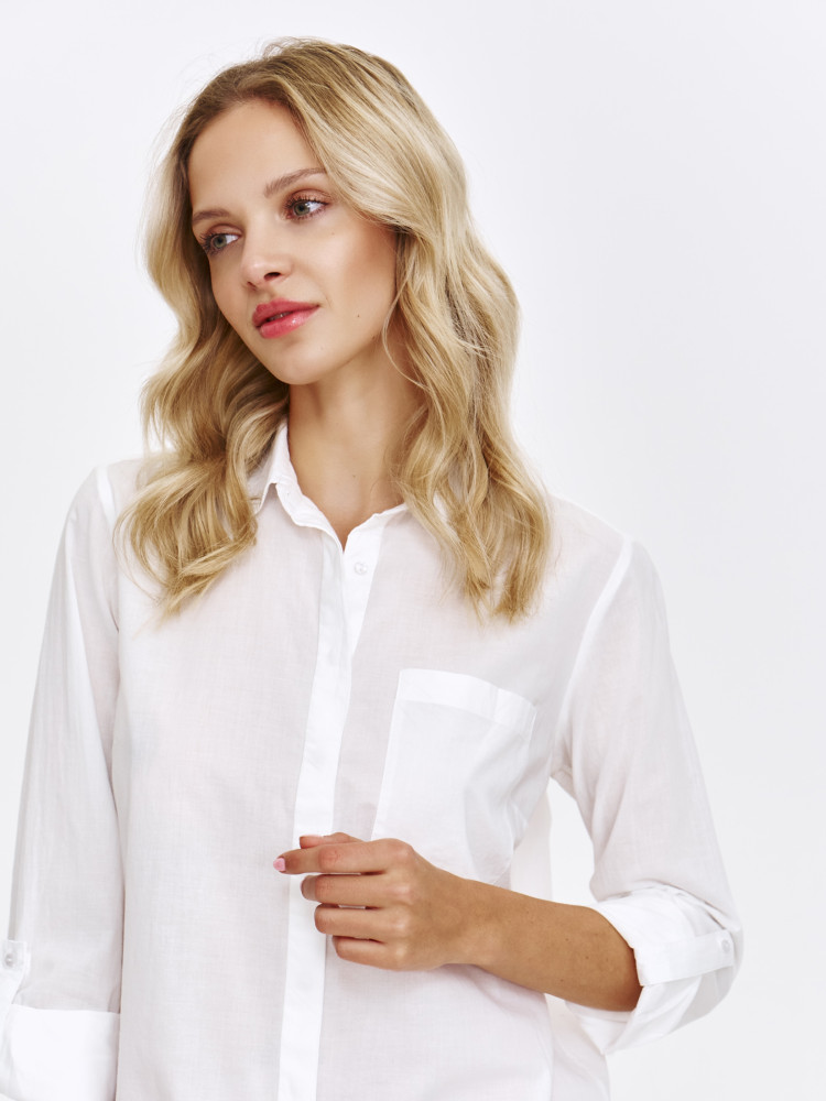Biała koszula o prostym kroju 
