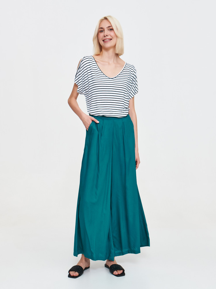 Bluzka w paski z luźnym rękawem 