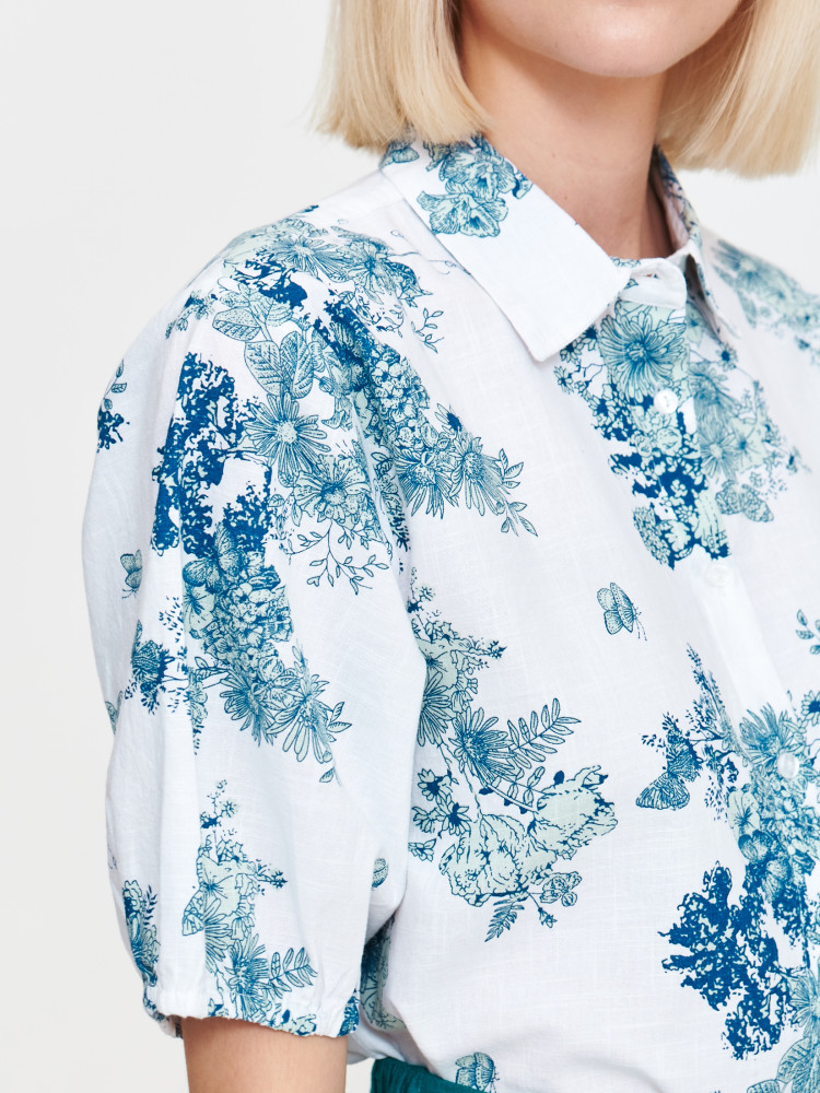 Koszula w kwiaty z krótkim rękawem 